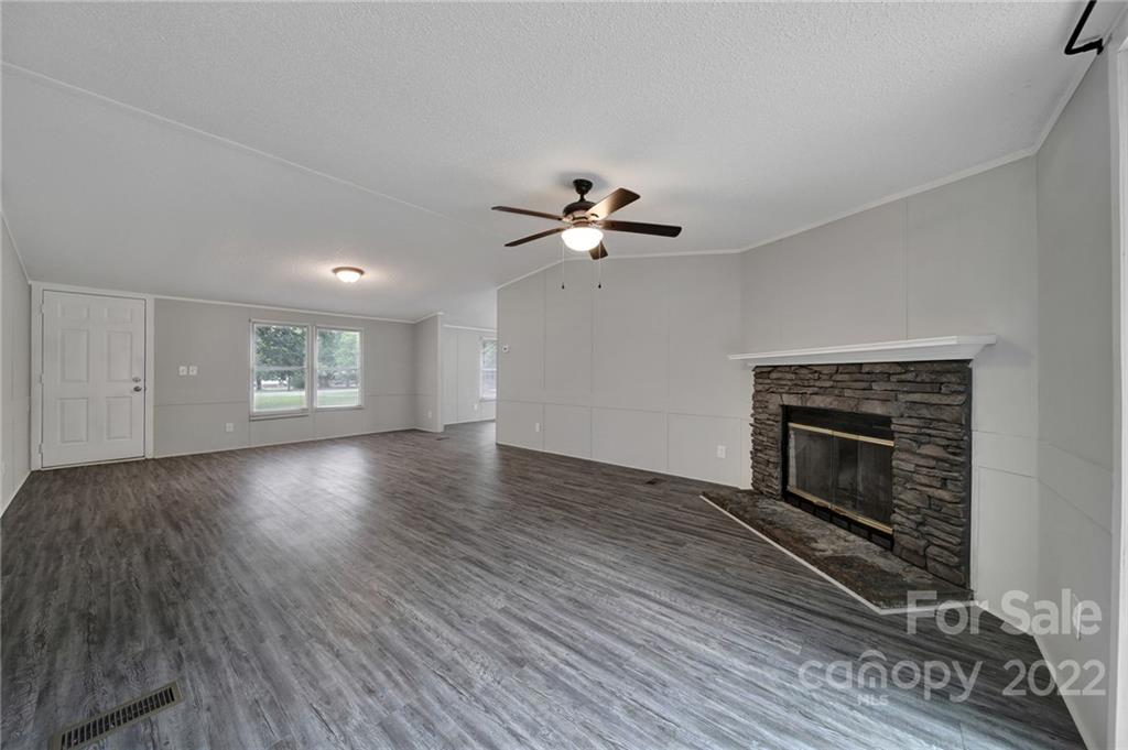 1824 Lincoln Road York, SC 29745 - Photo 8 of 33 Gallery Image 8