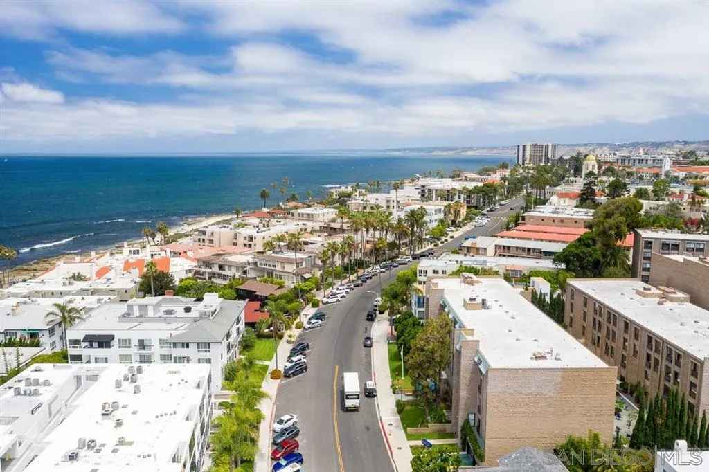 230 Prospect Street, Unit 17 La Jolla, CA 92037 - Photo 24 of 25 a view of a city