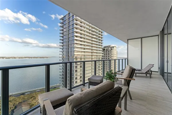 $9,500 | 3015 South Ysabella Avenue, Unit 1803, Tampa, FL 33629