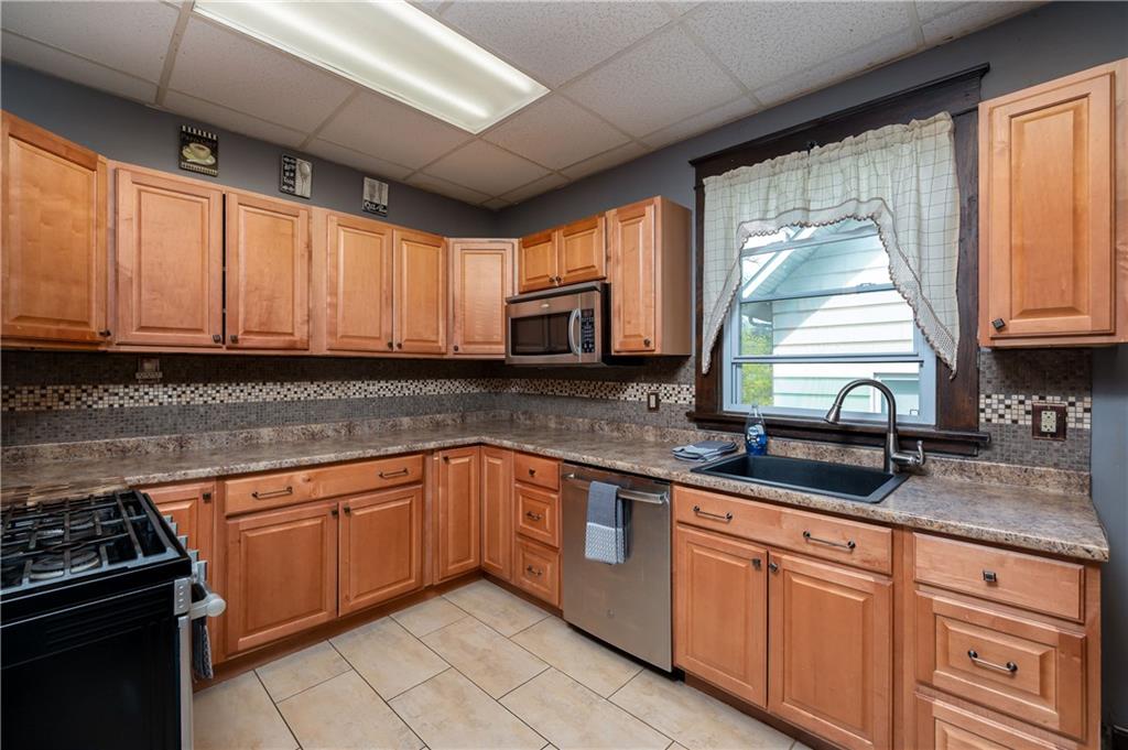 118 Summit Street Butler, PA 16001 - Photo 5 of 25 Gallery Image 5