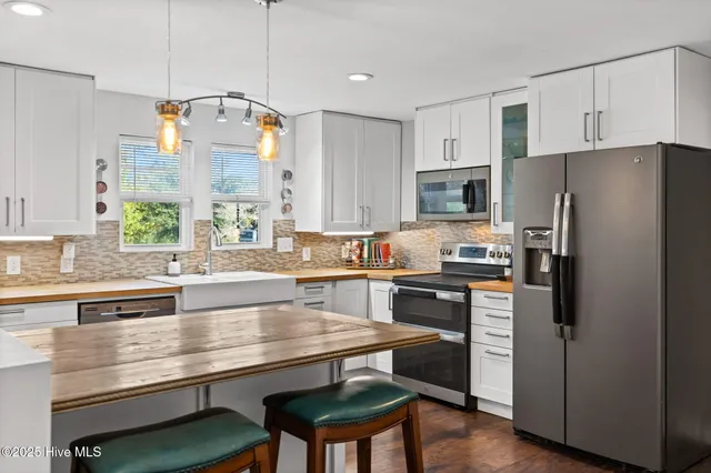 $265,000 | 1279 Stone Chimney Road Southwest, Supply, NC 28462