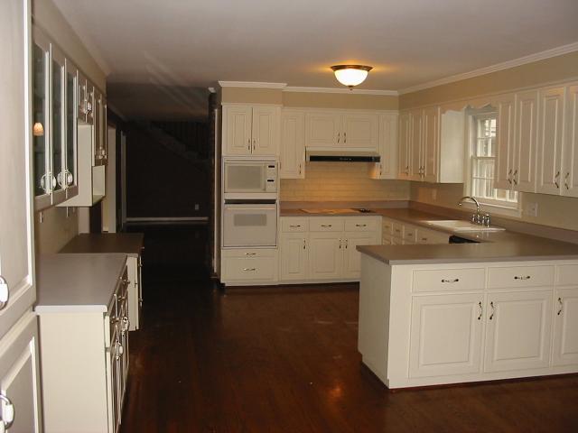 200 Huntington Road Greenville, SC 29615 - Photo 2 of 25