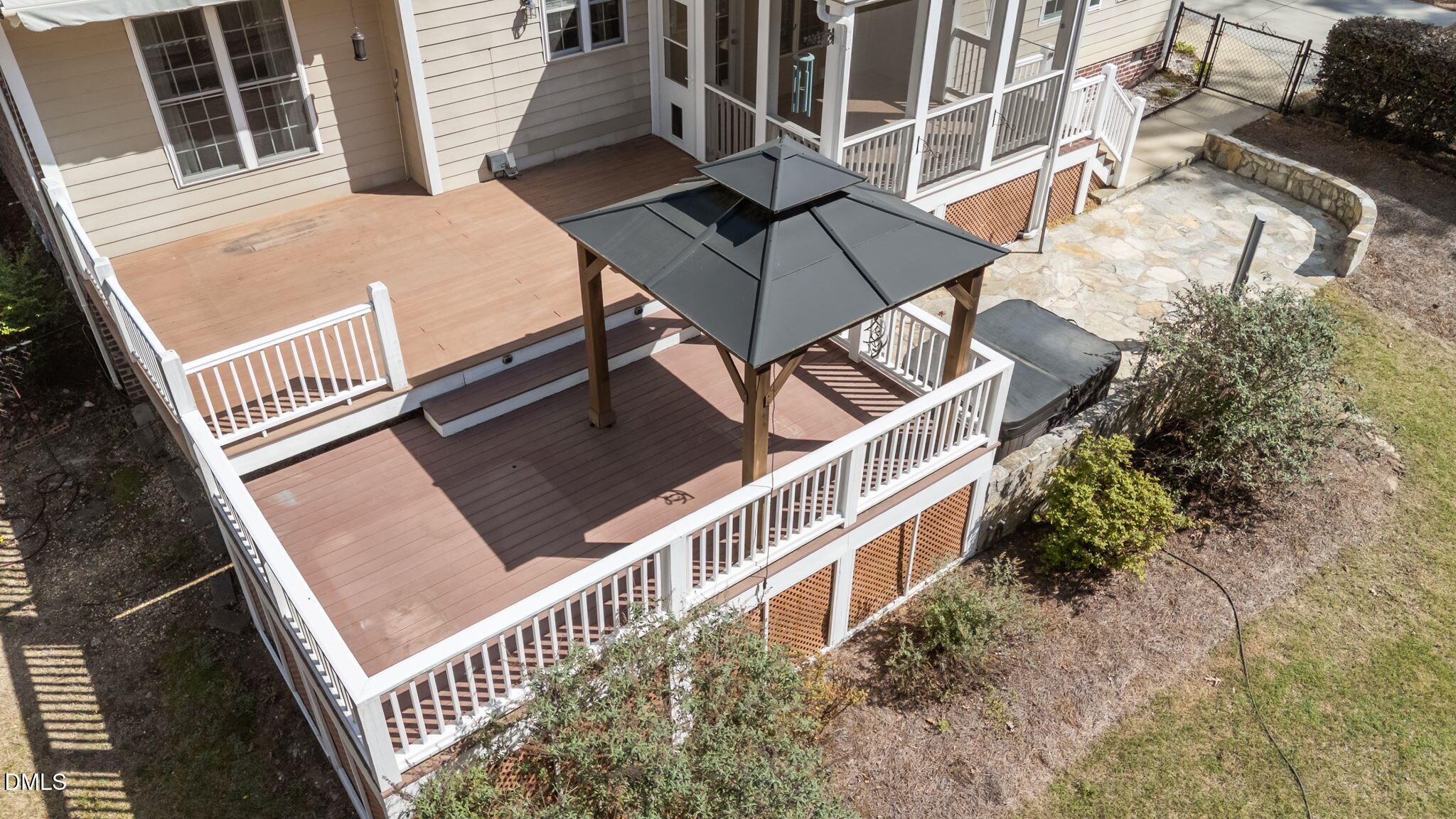 1405 Wakefield Farm Road Zebulon, NC 27597 - Photo 21 of 64 Deck area
