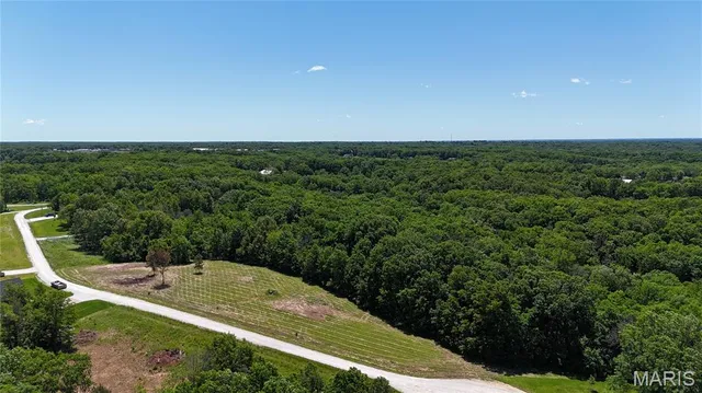 $76,000 | 130 Glen Meadows Drive, Troy, MO 63379