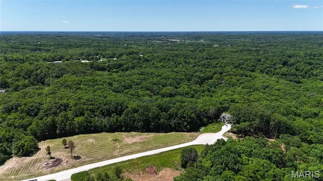 $76,000 | 130 Glen Meadows Drive, Troy, MO 63379