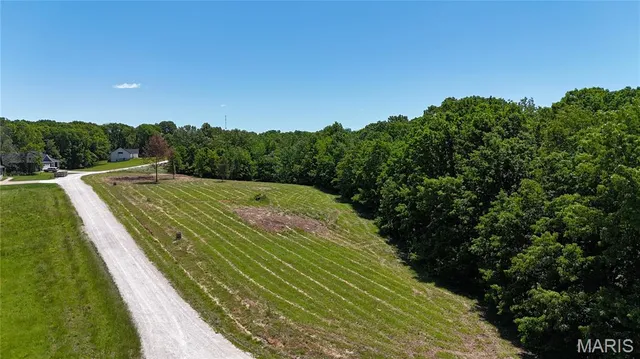 $76,000 | 130 Glen Meadows Drive, Troy, MO 63379