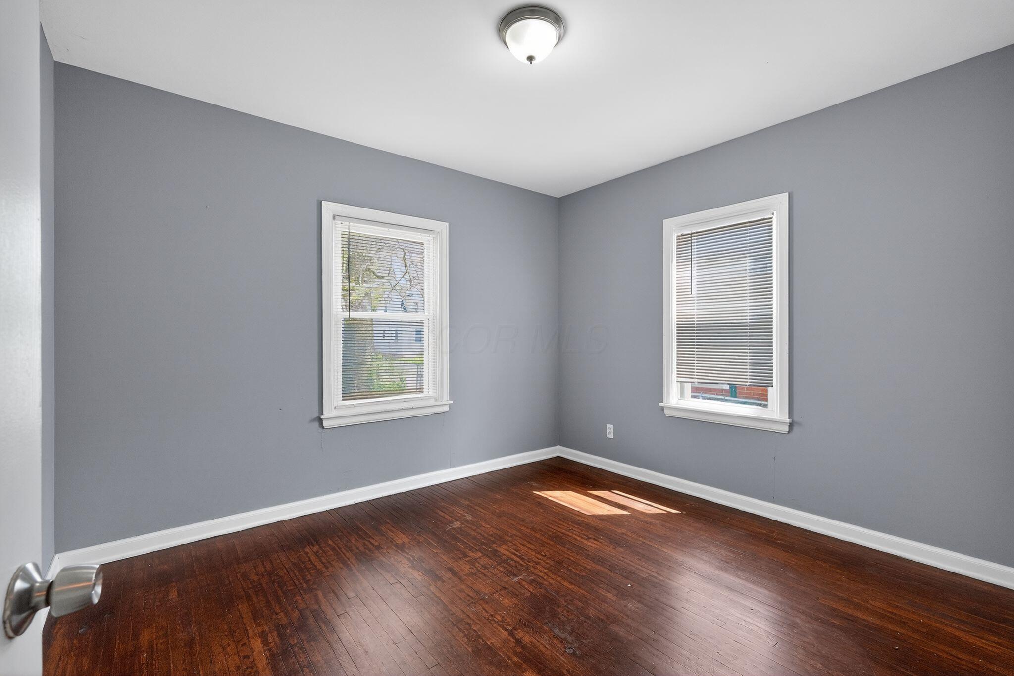 669 South Hampton Road Columbus, OH 43213 - Photo 13 of 28