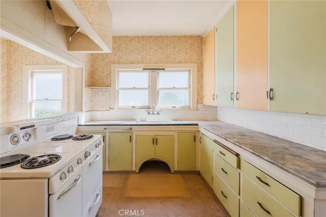 $1,499,000 | 215 Mira Mar Avenue, Long Beach, CA 90803