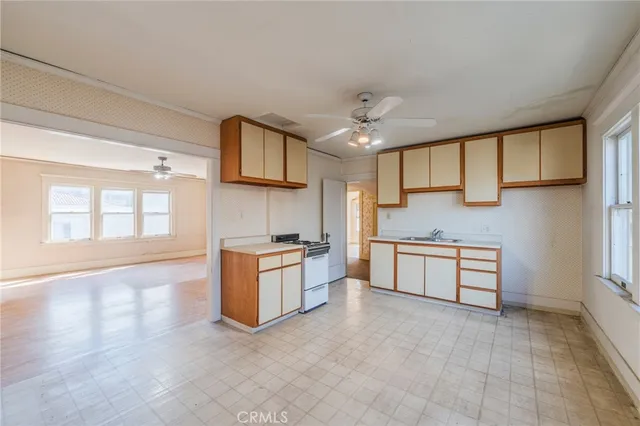 $1,499,000 | 215 Mira Mar Avenue, Long Beach, CA 90803