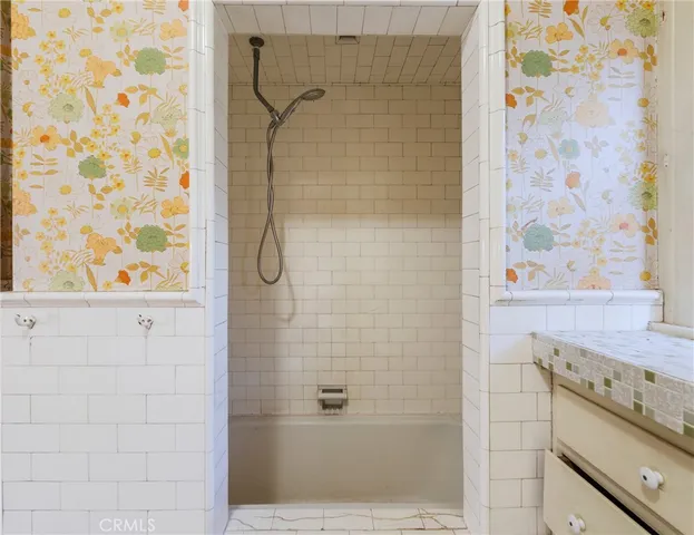 $1,499,000 | 215 Mira Mar Avenue, Long Beach, CA 90803