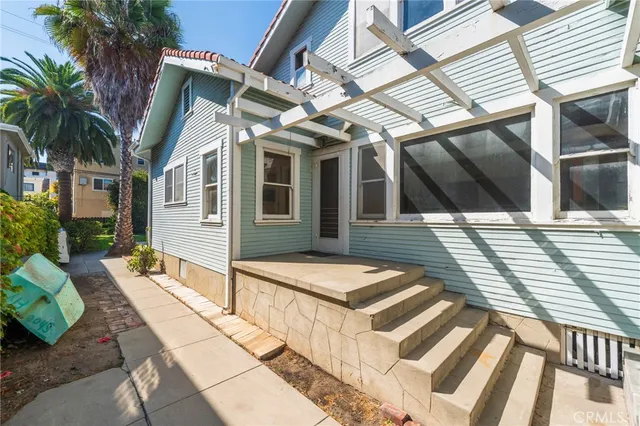 $1,499,000 | 215 Mira Mar Avenue, Long Beach, CA 90803