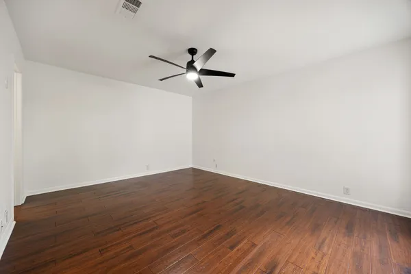 $275,000 | 2829 Timmons Lane, Unit 130, Houston, TX 77027