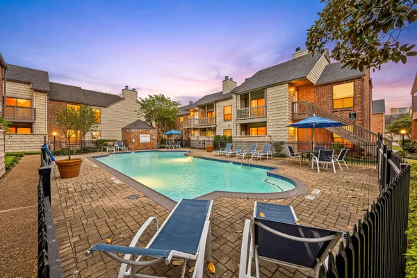 $275,000 | 2829 Timmons Lane, Unit 130, Houston, TX 77027