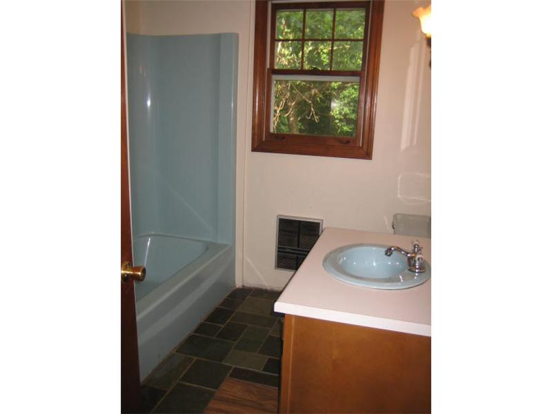 287 Yawgoo Valley Road Exeter, RI 02822 - Photo 11 of 20 Bathroom.