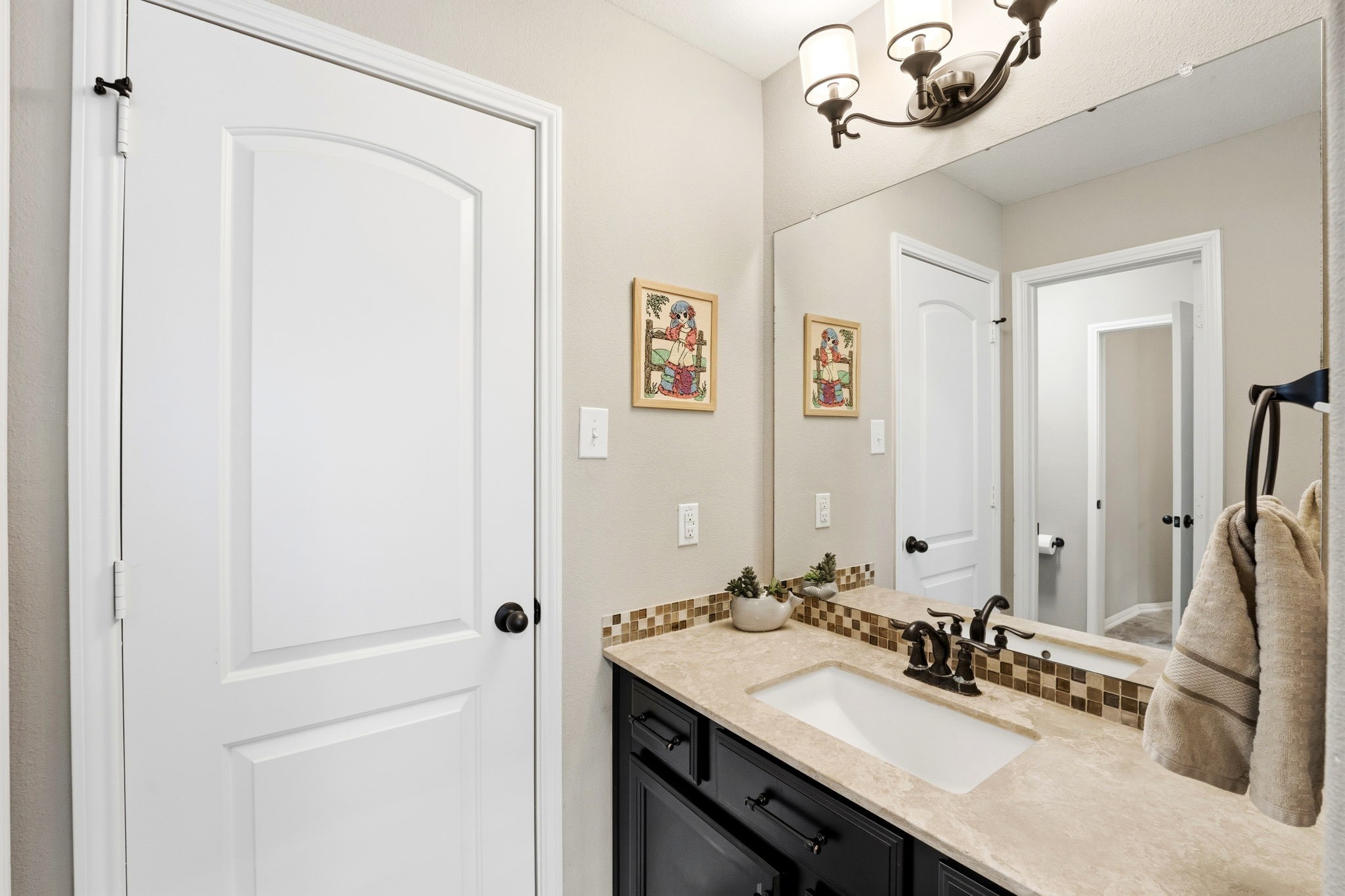 27383 Pendleton Trace Drive Spring, TX 77386 - Photo 26 of 33 Second vanity area in the Jack and Jill bedroom.
