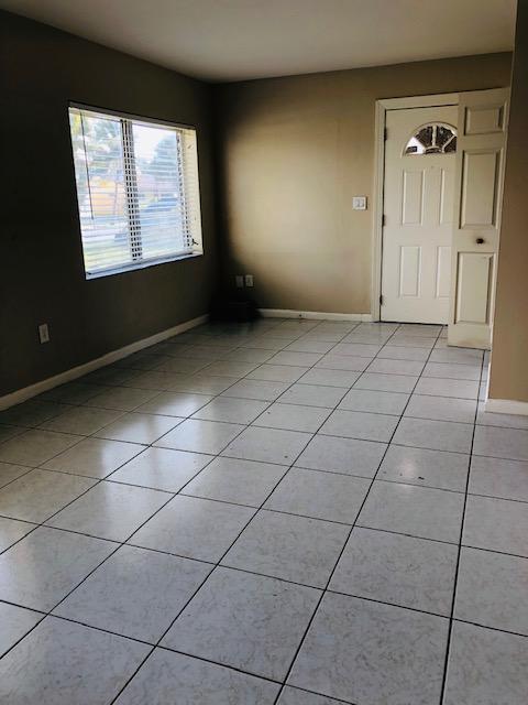 5720 Banana Road West Palm Beach, FL 33413 - Photo 11 of 13 IMG_4620