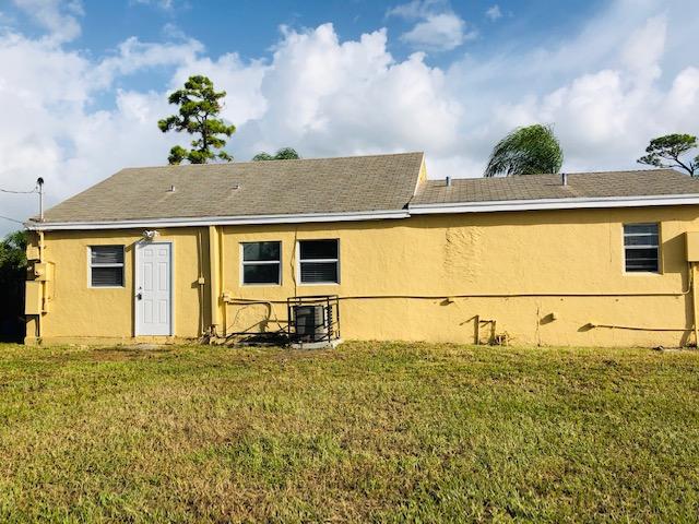 5720 Banana Road West Palm Beach, FL 33413 - Photo 3 of 13 IMG_4610