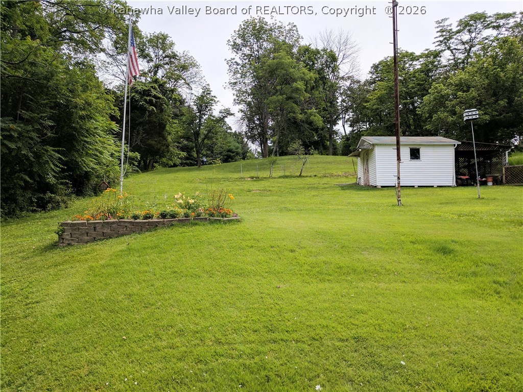 515 Charleston Road Point Pleasant, WV 25550 - Photo 6 of 30 Gallery Image 6