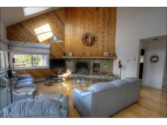 21 Deeryard Road Winhall, VT 05340 - Photo 2 of 23 Gallery Image 2