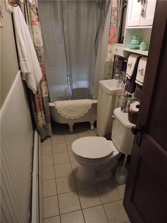187 Rochester Street Westbrook, ME 04092 - Photo 25 of 28 3rd Floor Apartment Bathroom w/claw...