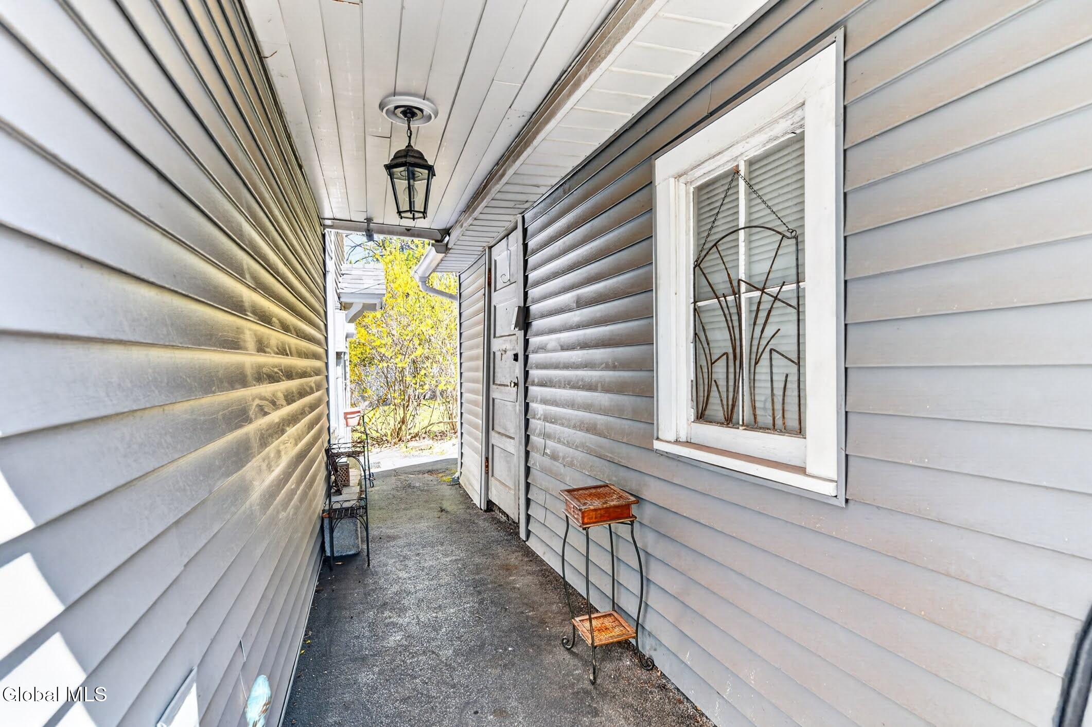 1817 Nott Street Schenectady, NY 12309 - Photo 37 of 37 6- 1817 Nott St