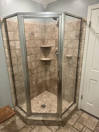 $2,200 | 1833 Greensprings Lane, Memphis, TN 38138