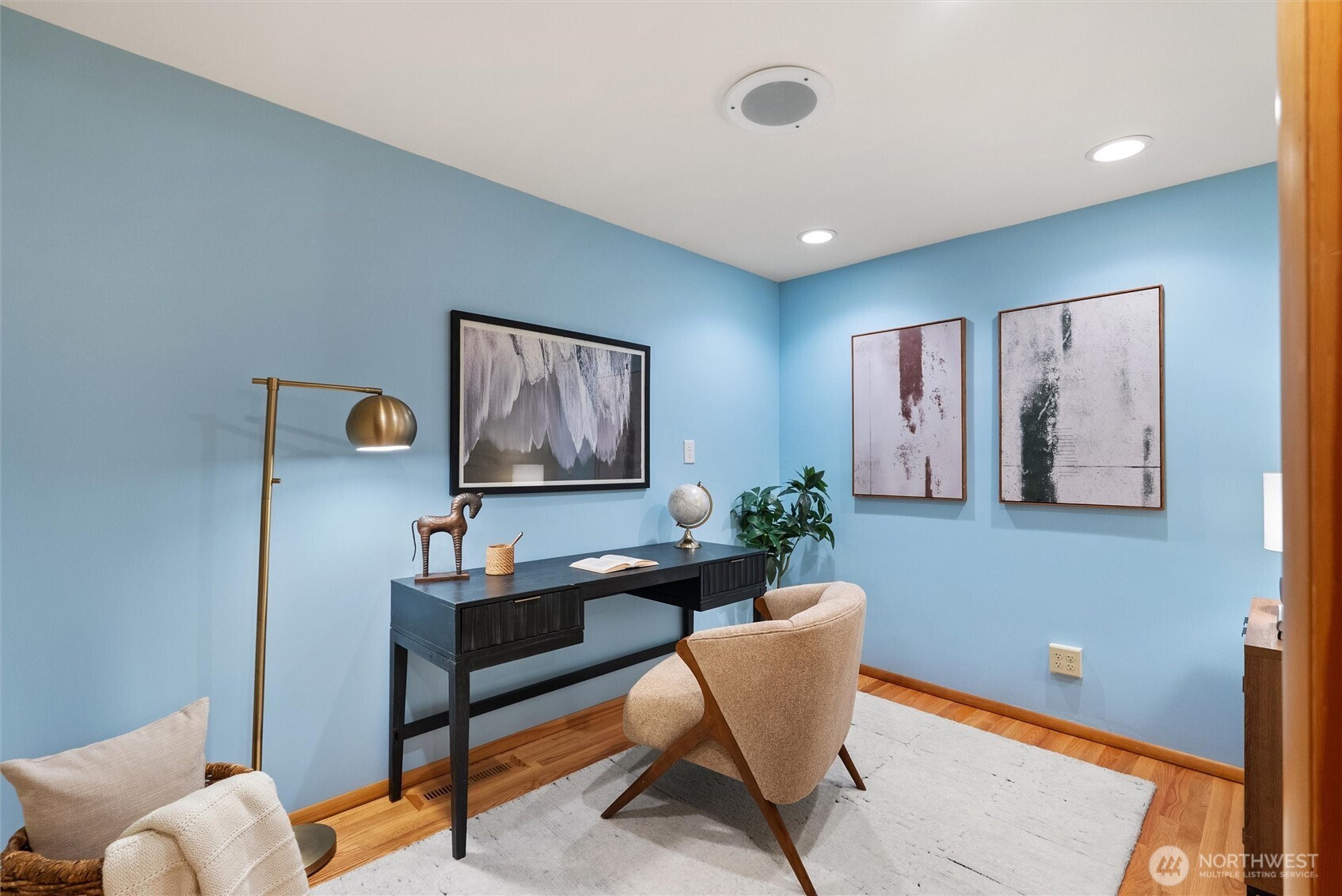 18431 High Street Edmonds, WA 98020 - Photo 29 of 40 a living room with furniture and a large window