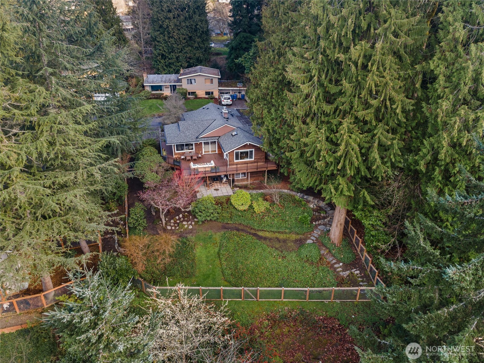 18431 High Street Edmonds, WA 98020 - Photo 38 of 40 an aerial view of a house