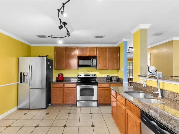 $320,000 | 1129 Switchgrass Lane, Crowley, TX 76036
