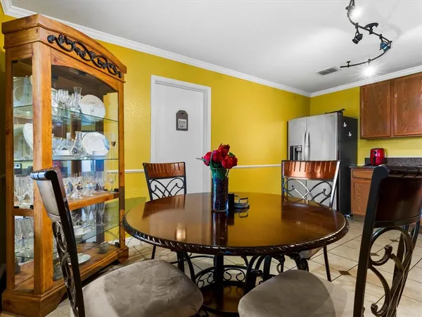 $320,000 | 1129 Switchgrass Lane, Crowley, TX 76036