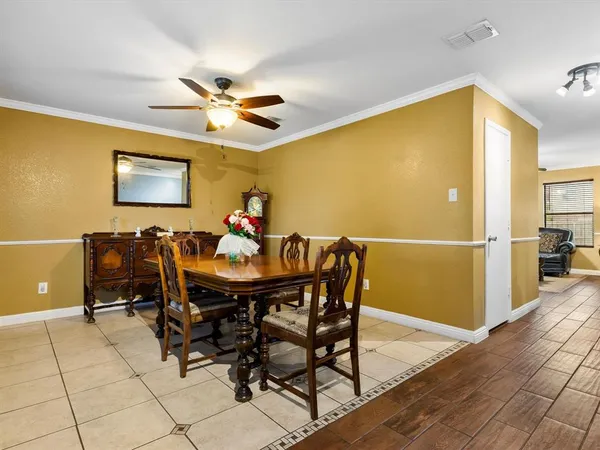 $320,000 | 1129 Switchgrass Lane, Crowley, TX 76036