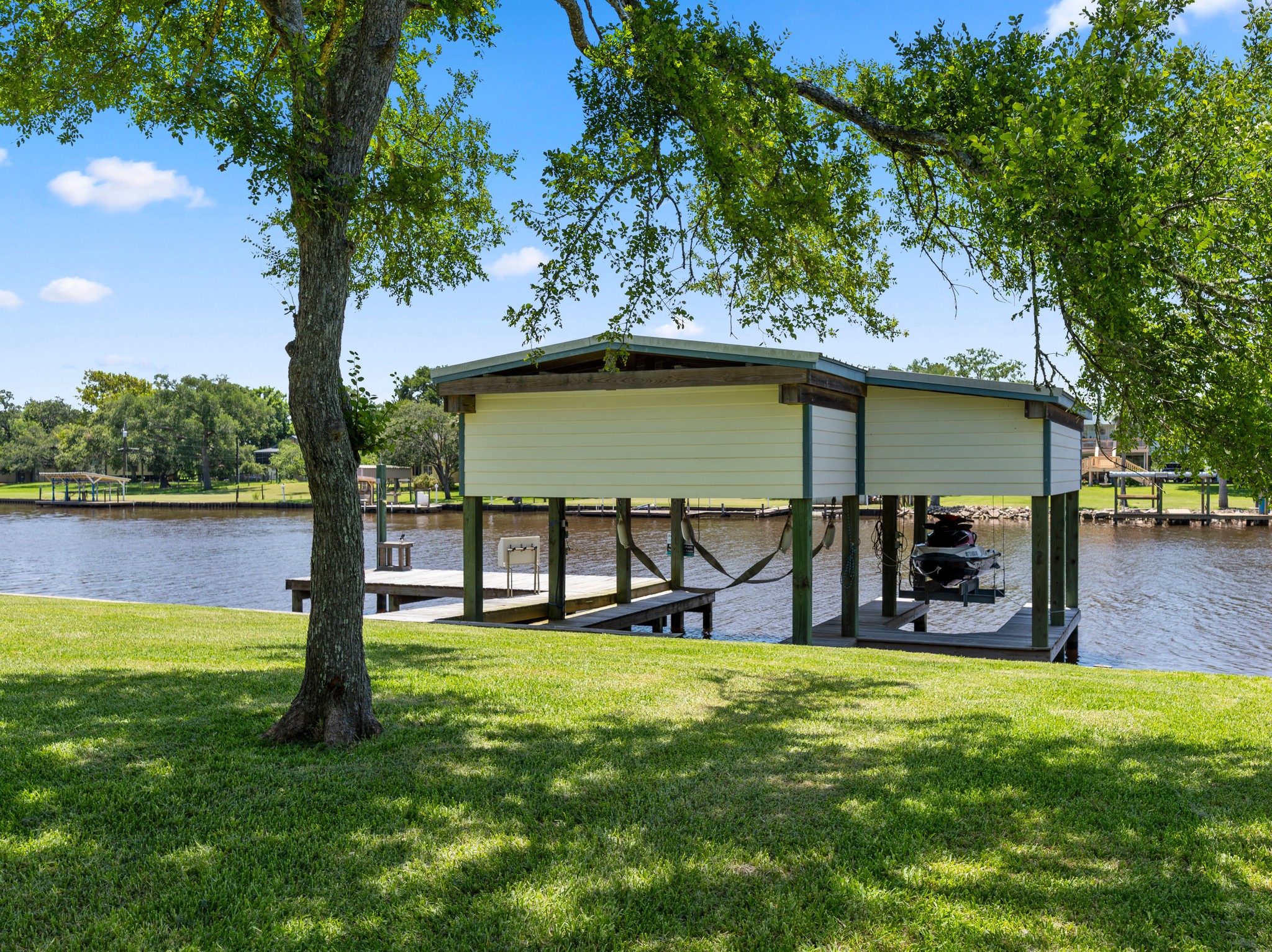 2777 Cr 291 Red Bend Road Sargent, TX 77414 - Photo 6 of 45
