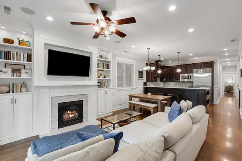 $750,000 | 3337 North Seminary Avenue, Unit 2, Chicago, IL 60657