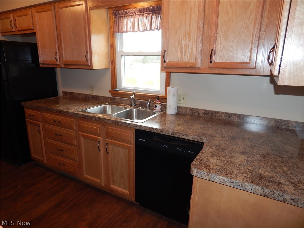 4282 Ridge Road Cortland, OH 44410 - Photo 16 of 33 Gallery Image 16