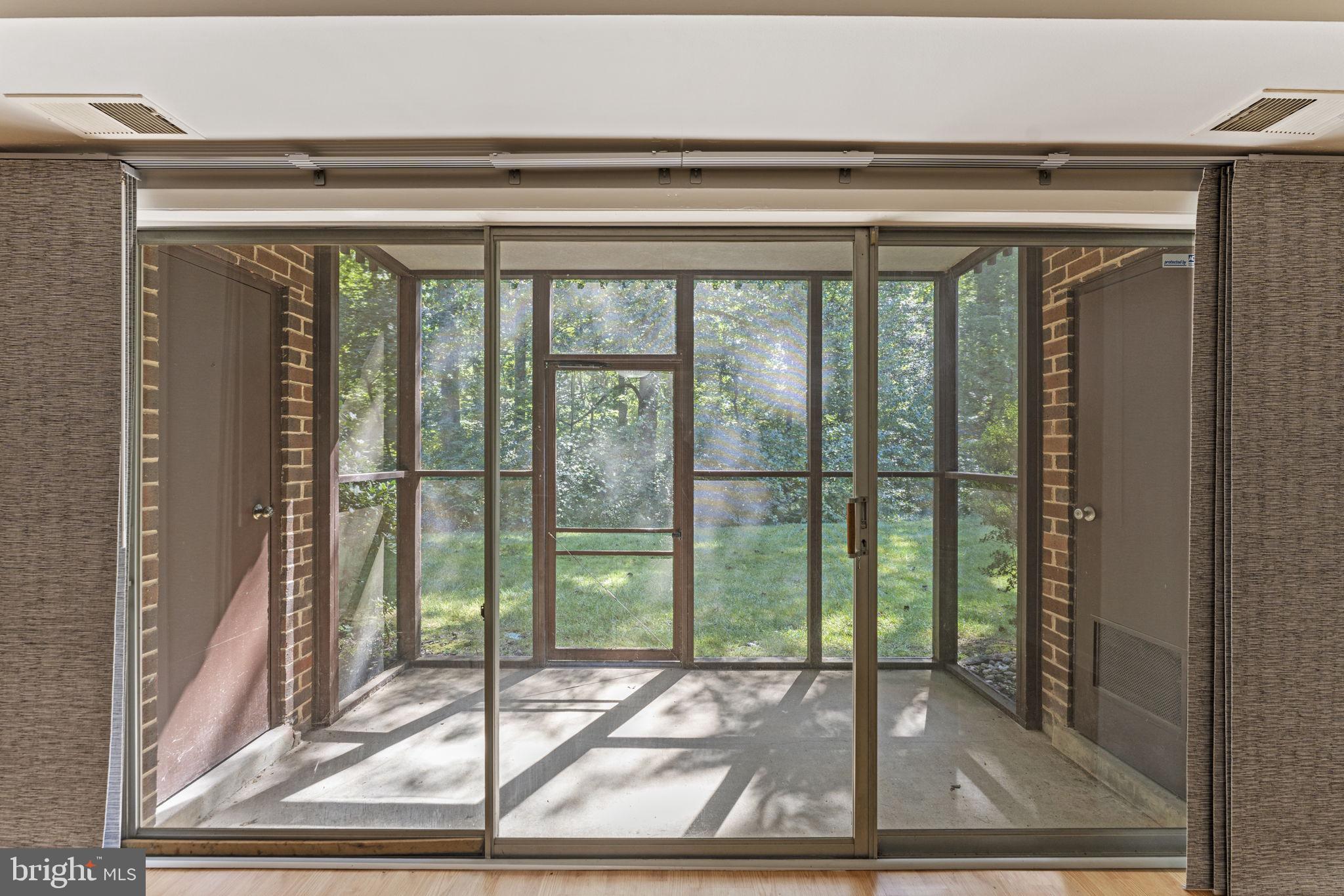 11609 Vantage Hill Road, Unit 2A Reston, VA 20190 - Photo 20 of 20 Enclosed patio