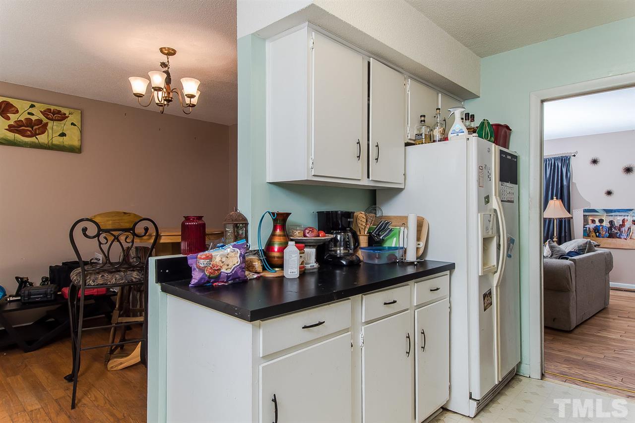 520 Harvest Lane Raleigh, NC 27606 - Photo 6 of 10
