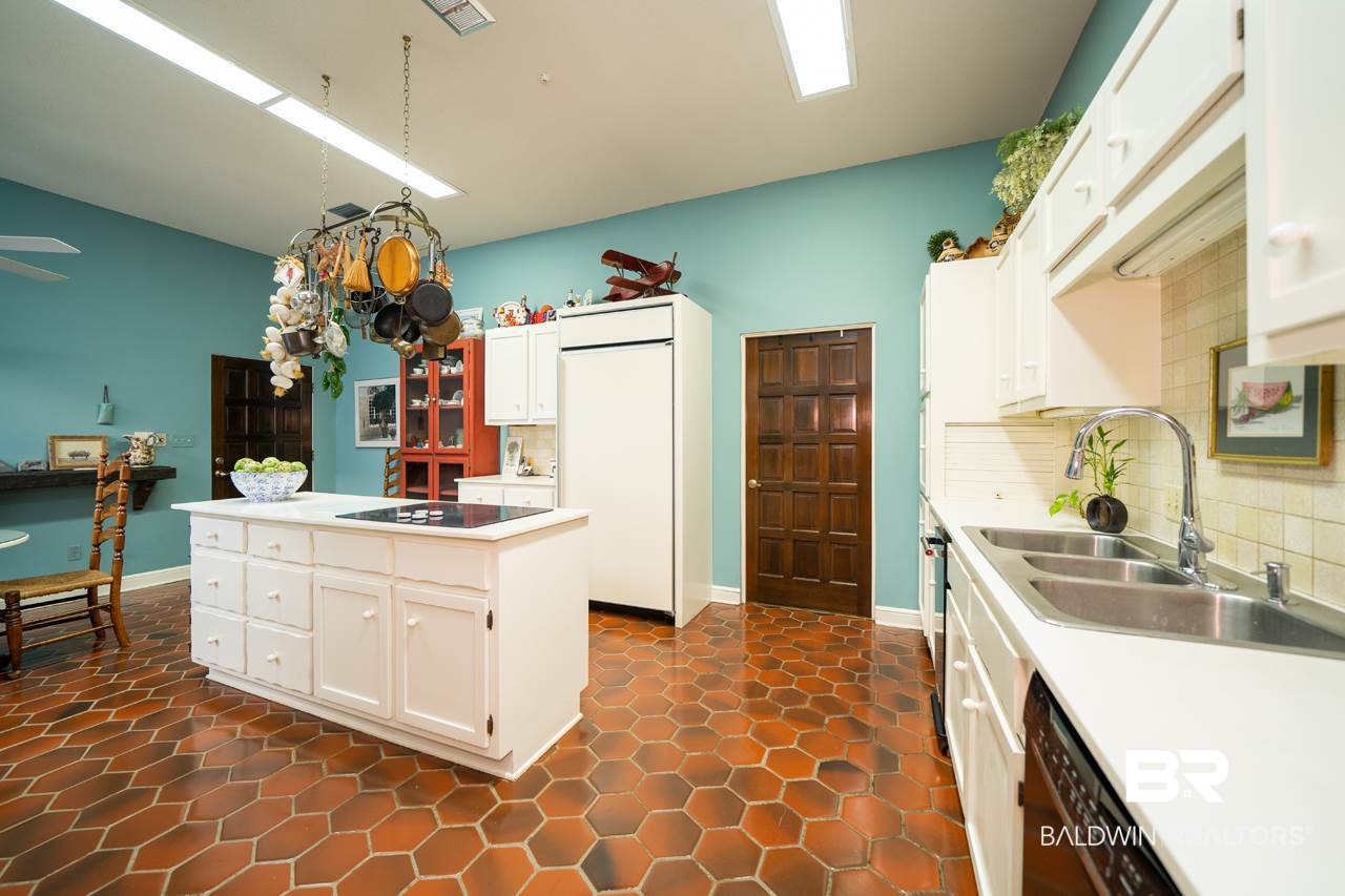 29108 Canal Road Orange Beach, AL 36561 - Photo 13 of 45 Gallery Image 13