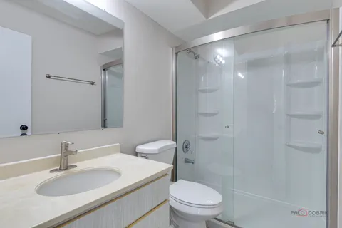 $209,900 | 1880 Bonnie Lane, Unit 116, Hoffman Estates, IL 60169