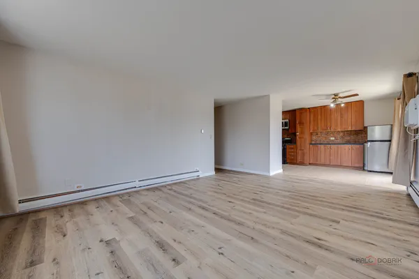 $209,900 | 1880 Bonnie Lane, Unit 116, Hoffman Estates, IL 60169