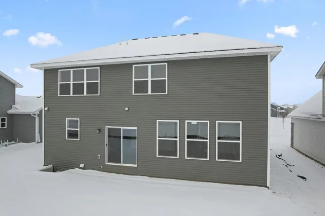 $549,695 | 321 Ravencroft Road, Waconia, MN 55387