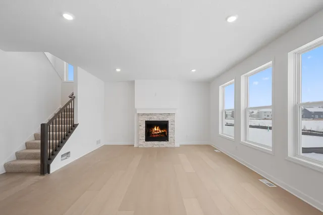 $549,695 | 321 Ravencroft Road, Waconia, MN 55387