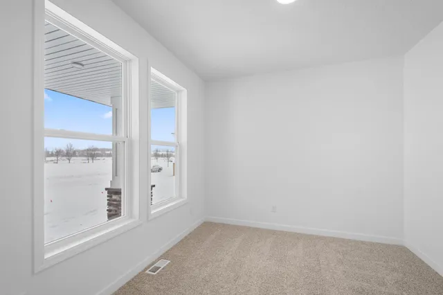 $549,695 | 321 Ravencroft Road, Waconia, MN 55387