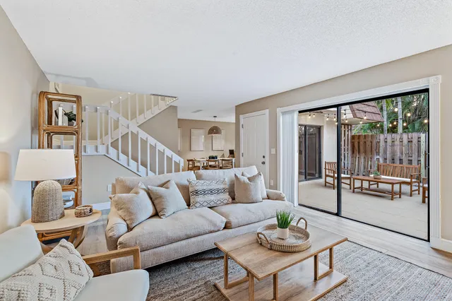 $3,400 | 825 Center Street, Unit 12D, Jupiter, FL 33458