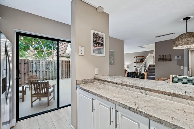 $3,400 | 825 Center Street, Unit 12D, Jupiter, FL 33458