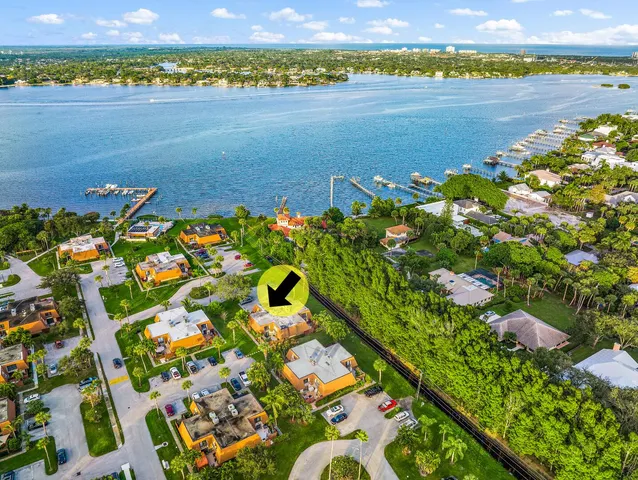 $3,400 | 825 Center Street, Unit 12D, Jupiter, FL 33458