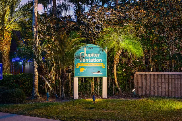 $3,400 | 825 Center Street, Unit 12D, Jupiter, FL 33458