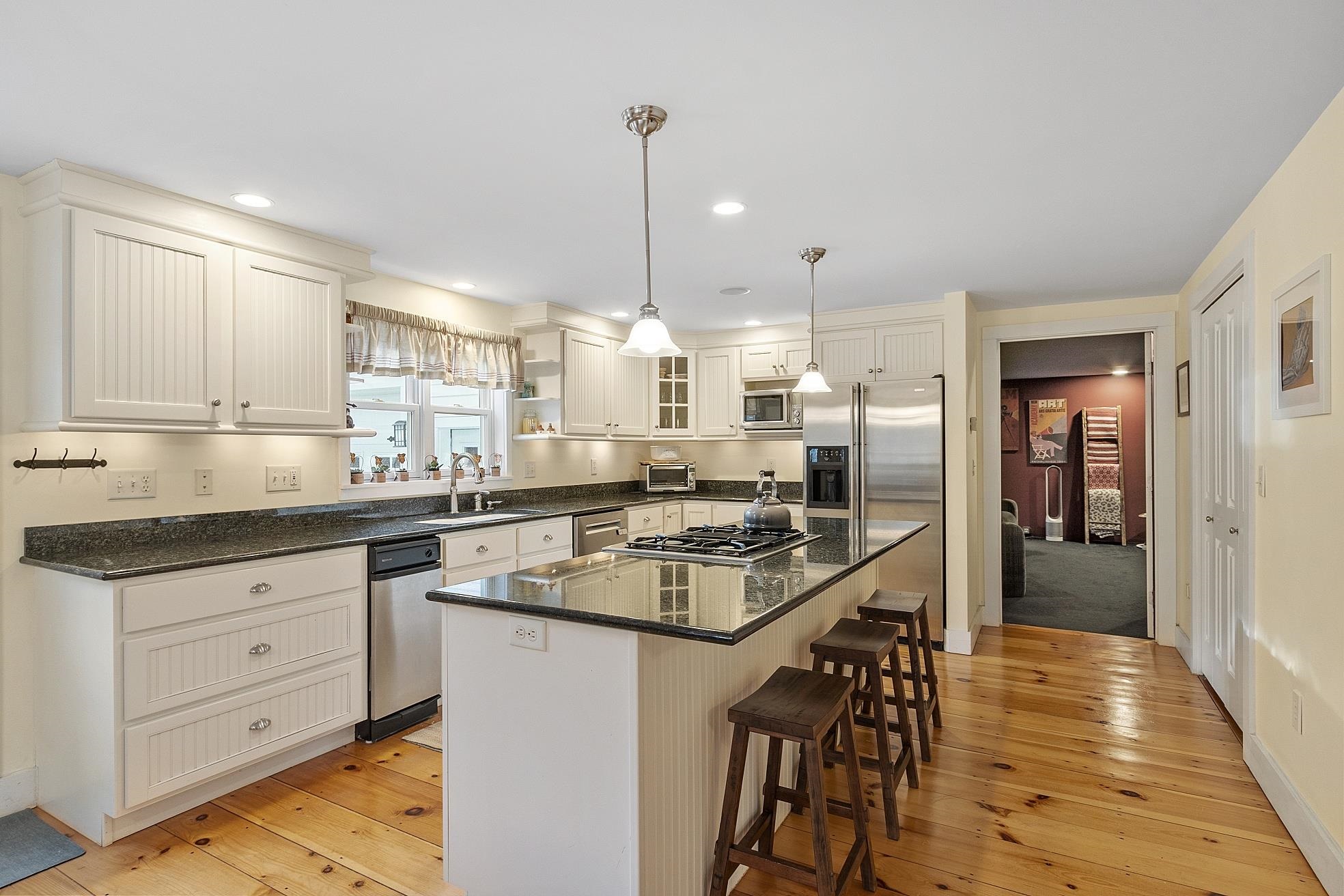 7 Ries Drive Merrimack, NH 03054 - Photo 13 of 60 Gallery Image 13