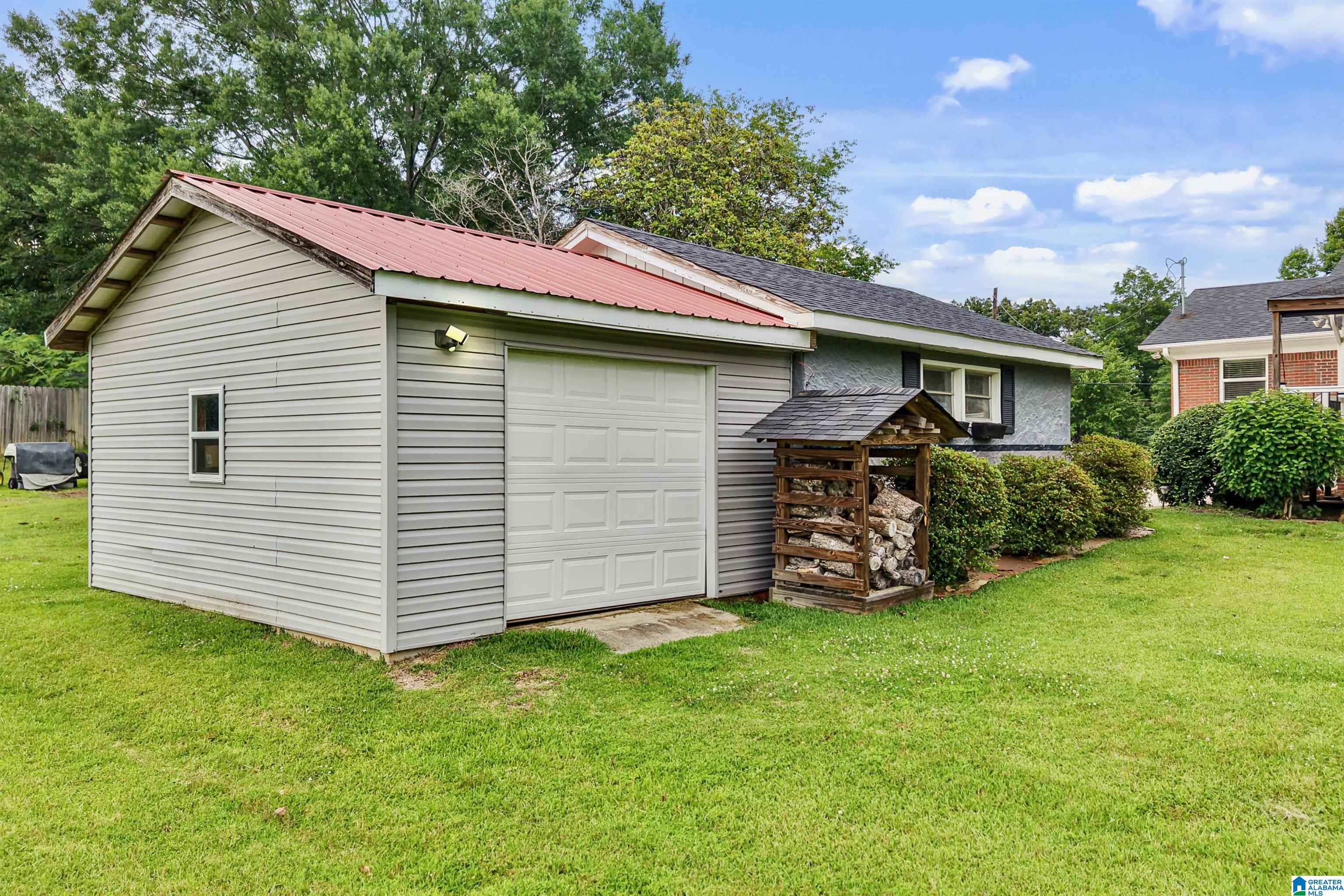 646 Main Street Jemison, AL 35085 - Photo 12 of 44