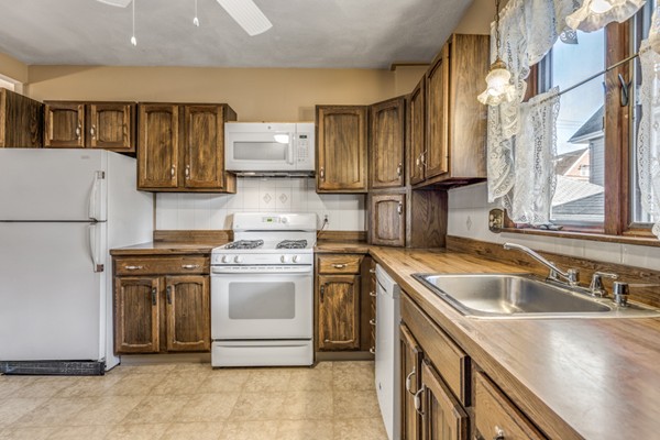 229 Spring Street Medford, MA 02155 - Photo 9 of 30 Gallery Image 9