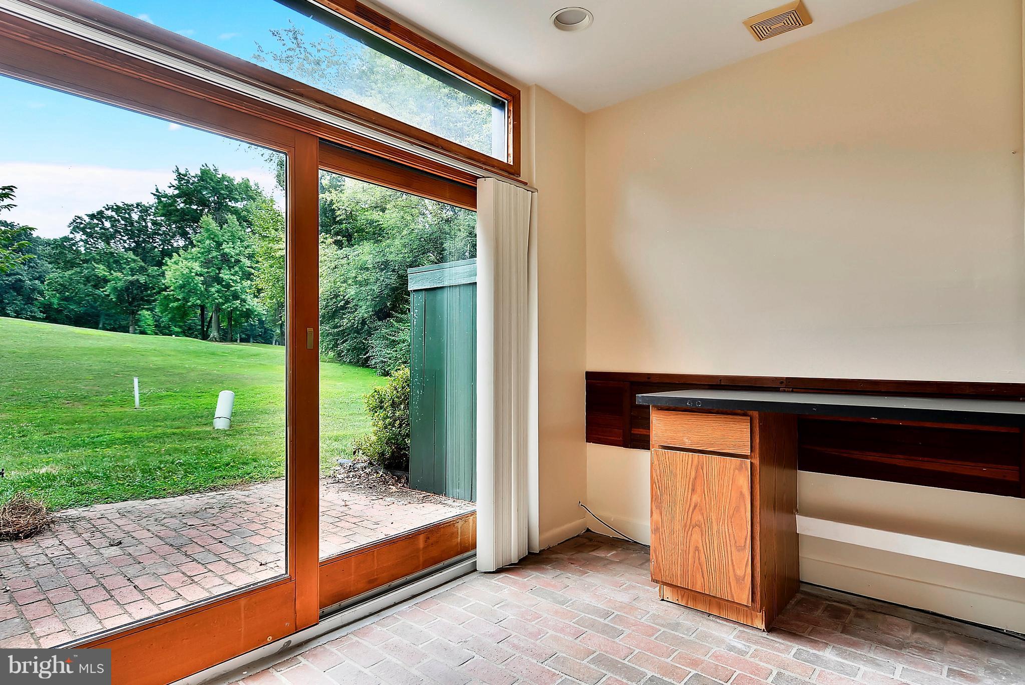 2019 Sarazen Place Reston, VA 20191 - Photo 24 of 30 Lower level garden/hobby room